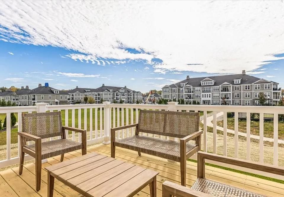 1st image of 273 Macoun Way