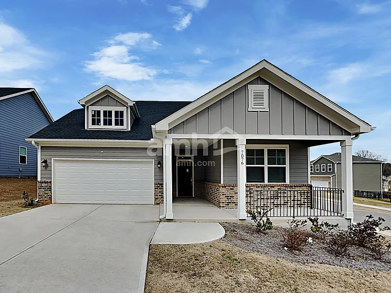 7076 Creeksong Dr — Photo 1