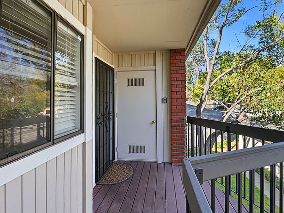 2nd image of 3241 Shadow Park Pl