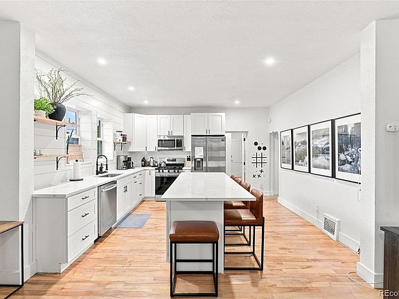 4th image of 1802 W 39th Avenue