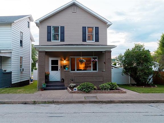 4th image of 412 Derry St