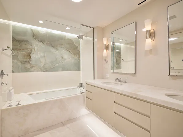 870 5th Avenue image 19 of 27