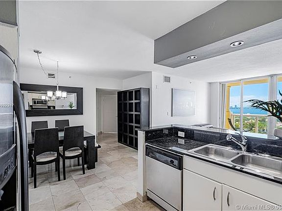 5th image of 1625 Kennedy Cswy APT 1107C