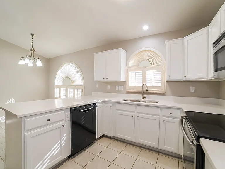 15345 W Lea Ln — Photo 6