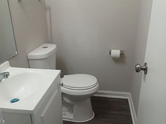 2nd image of 437 Creekview Ct #3509