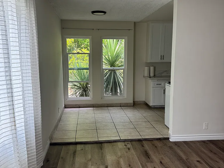 Living room to dining room area