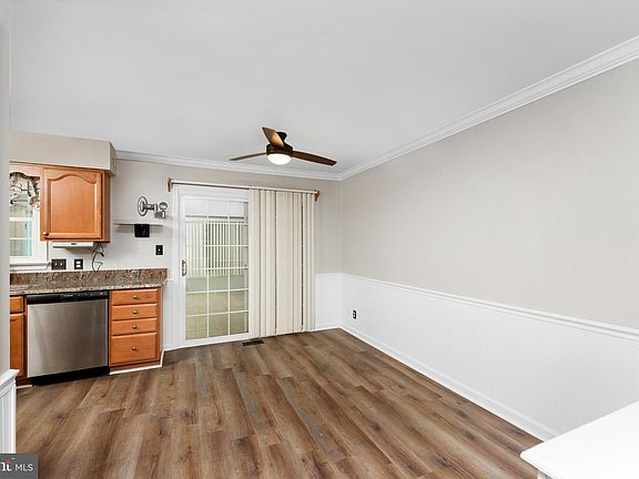 4th image of 19 Moss Dr