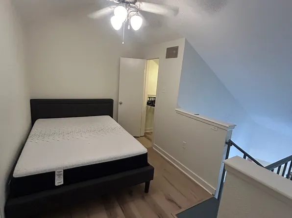 1840 Burton Dr APT 185, Austin, TX 78741