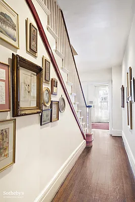 Sold by Sotheby's International Realty | media 5