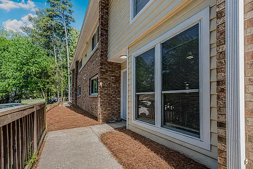 201 Howell St #600-D Photo 1