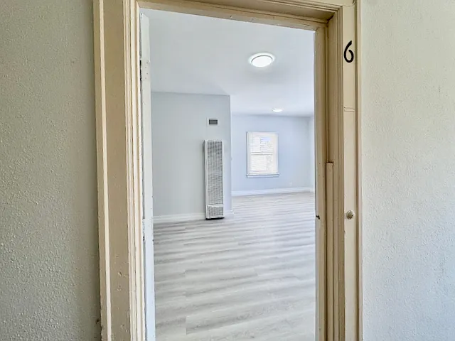 1140 E 1st St #6 — Photo 14