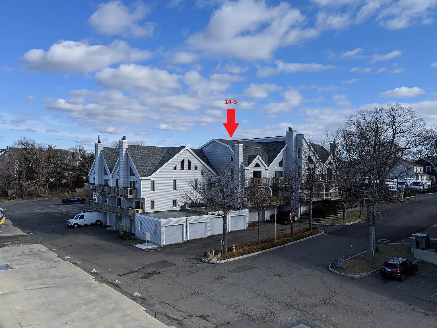2 bed, 2.5 bath, 2200 sqft, $3,500 — Photo 4