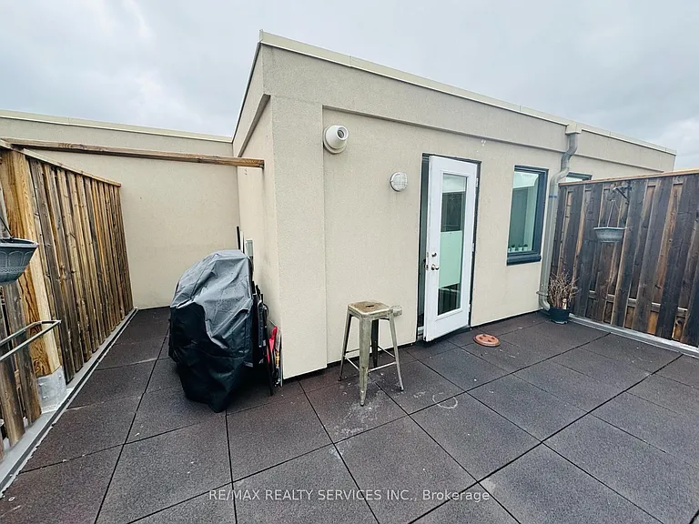 639 Lawrence Ave W #321 — Photo 12