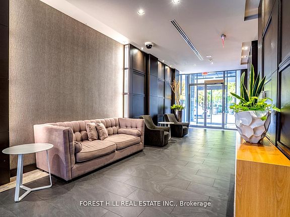 2nd image of 21 Scollard St #103