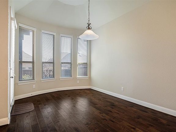2nd image of 6004 Kenyon Ct