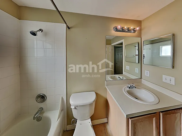 30907 Midtown Ct — Photo 13