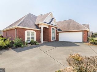 136 Roseine Dr, Warner Robins, GA 31088