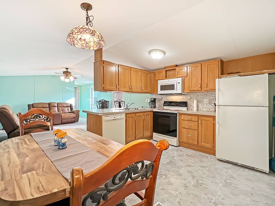 1st image of 8 Eland Dr