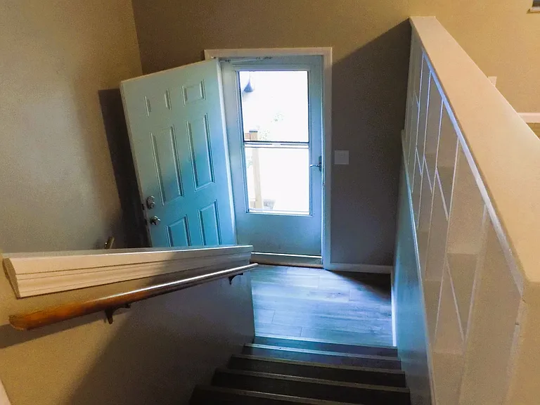115 Belmont Dr — Photo 4