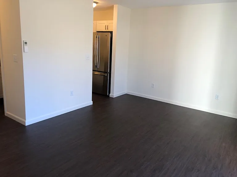 1 Grape St — Photo 7