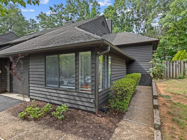 101 Blithe Ct, Charlottesville, VA 22901