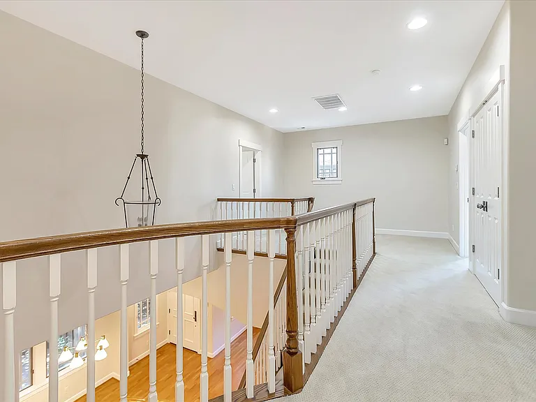 121 Boyer Ln — Photo 23