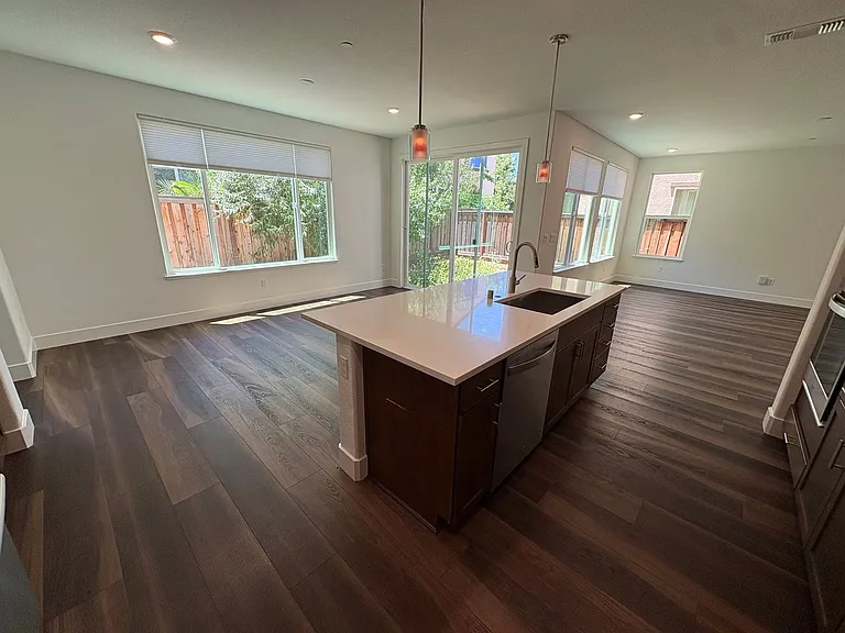 284 Bear Creek Dr — Photo 16