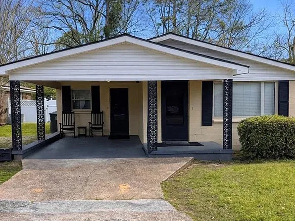 2266 Lake St, Dothan, AL 36303