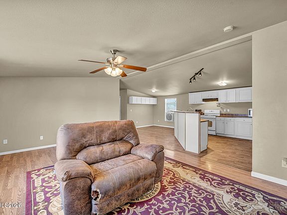 5th image of 5180 Miwok Dr