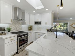 2041 Golden Rain Rd APT 5, Walnut Creek, CA 94595