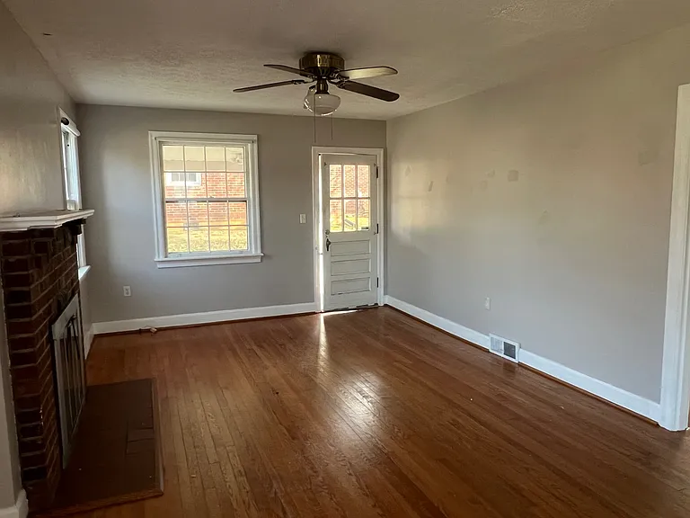 1119 Chestnut Hill Dr — Photo 18