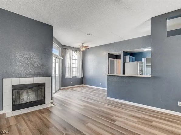 3150 Soft Breezes Dr APT 2053, Las Vegas, NV 89128