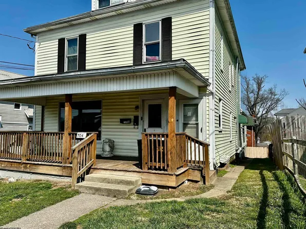704 Maryland Ave, Fairmont, WV 26554