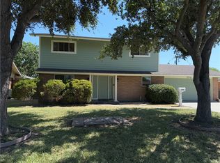 216 E Broadway St, Portland, TX 78374