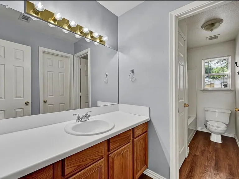 1029 Shoreline Dr — Photo 21
