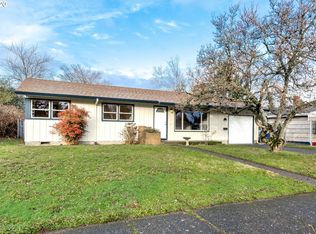 11905 NE Stanton St, Portland, OR 97220