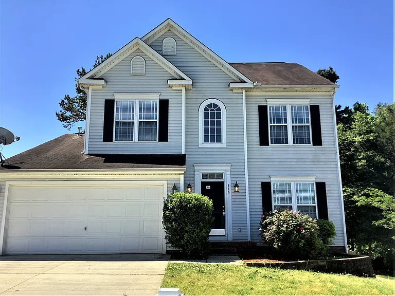 818 Laurel Meadows Pkwy — Photo 1