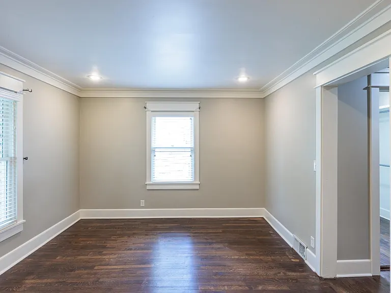 713 Cooper Dr — Photo 8
