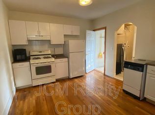 59 Bryant St APT 1R, Malden, MA 02148