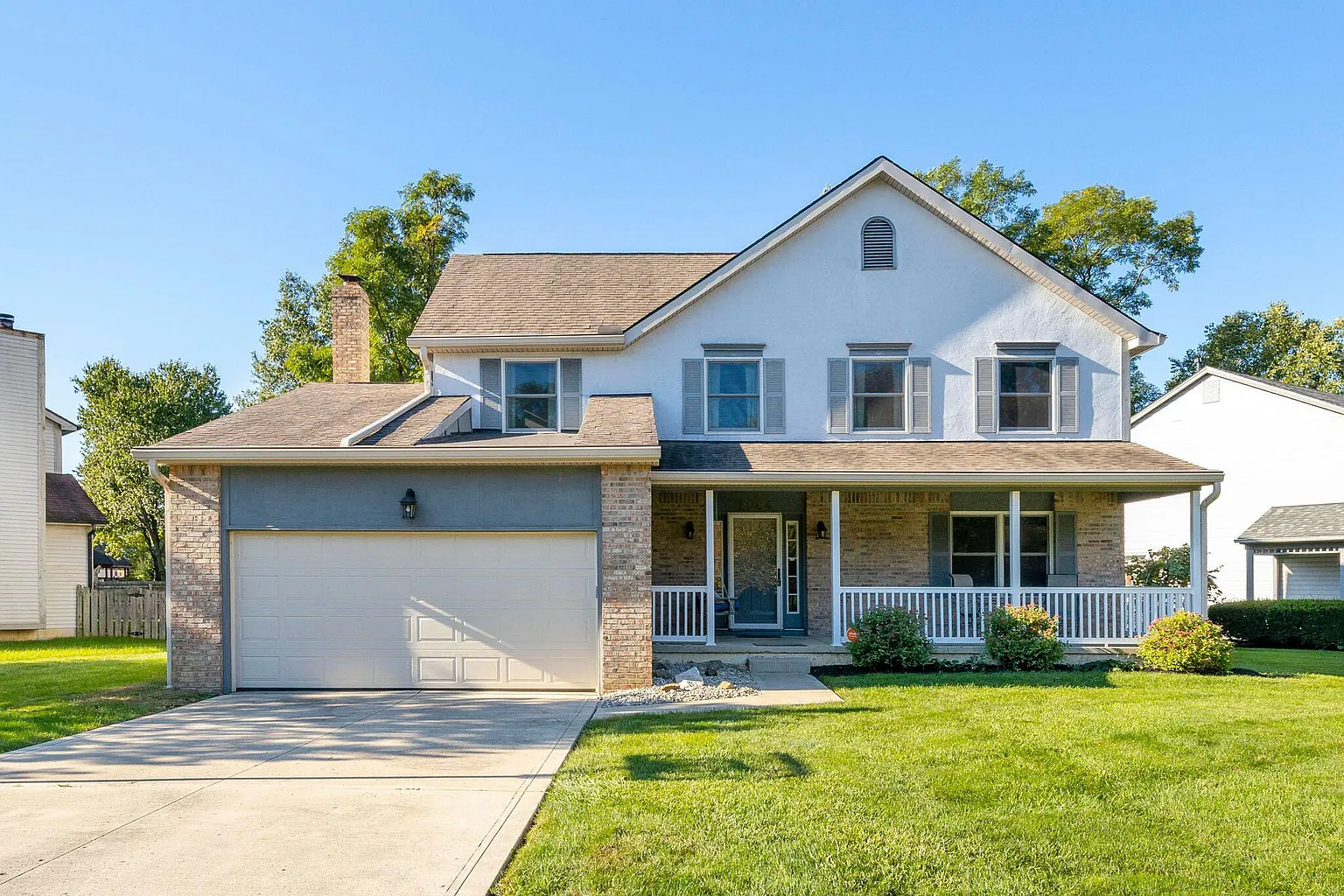 2064 Wayfaring Dr photo 1