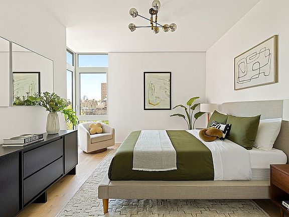 5th image of 66 Clinton St APT 5B