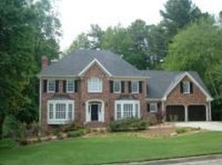 570 Spindlewick Dr, Sandy Springs, GA 30350