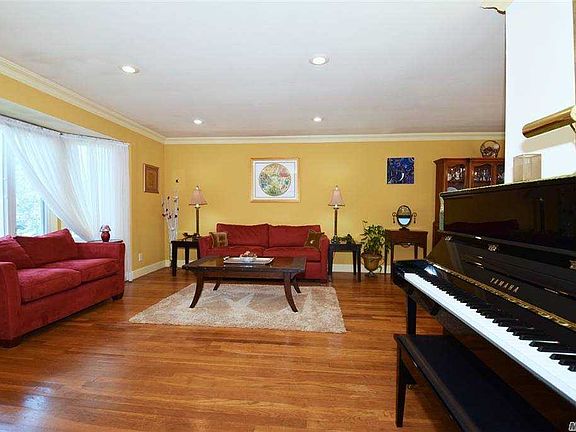 3rd image of 4050 Bayberry Ln