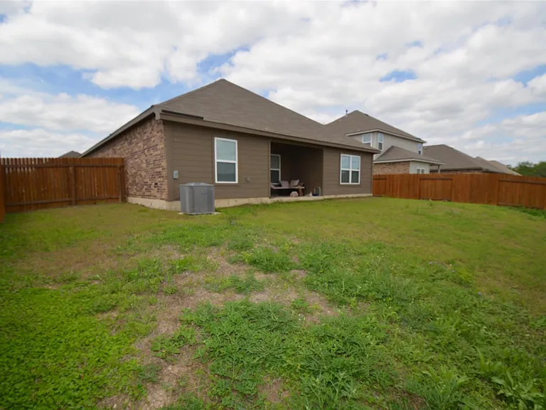 1187 Amy Dr — Photo 15