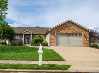 121 Patriots Dr, Bethalto, IL 62010