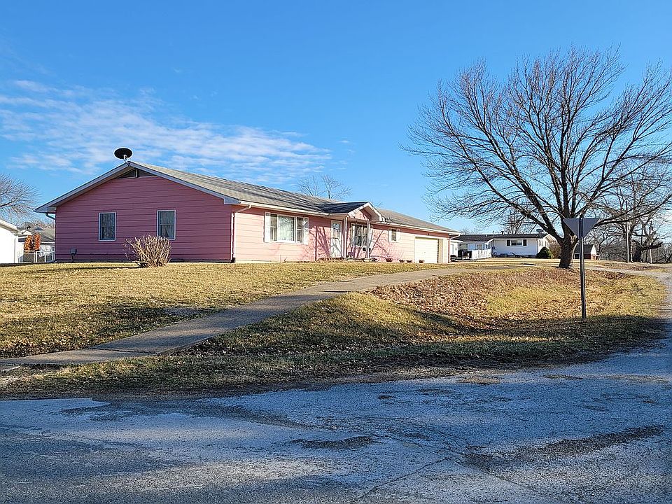 2nd image of 303 S McBride St