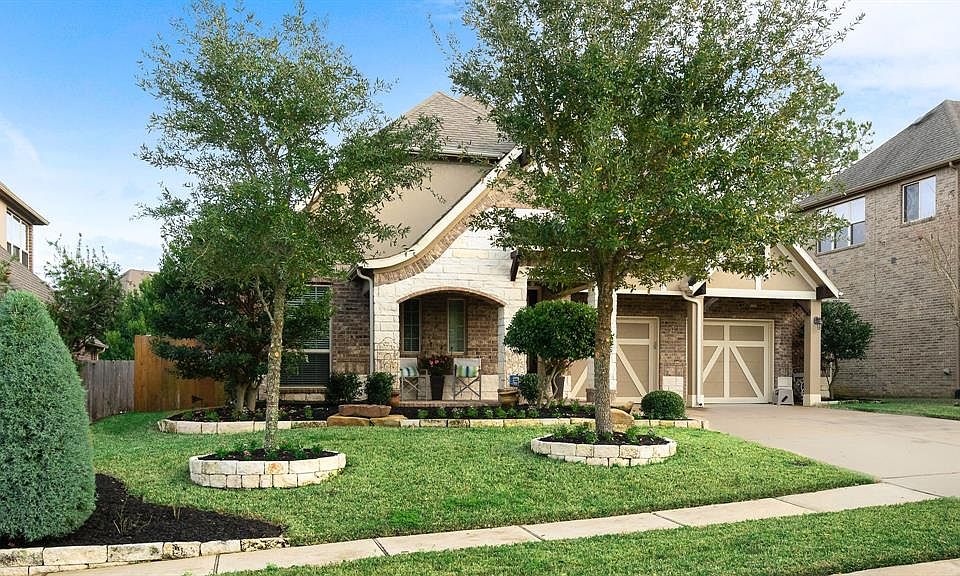 1st image of 1028 Cedar Forest Dr