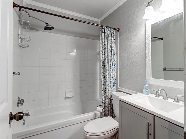 16305 Fairford Palms Ct — Photo 20