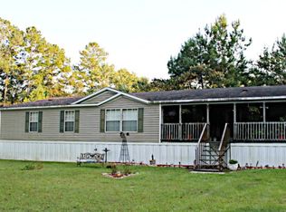 359 Stage Coach Rd, Pelham, GA 31779