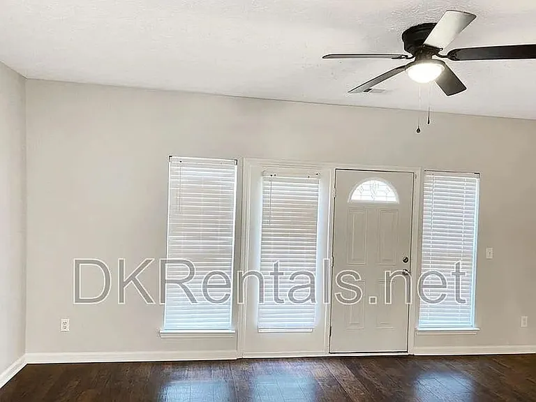 4416 Stone Gate Way — Photo 24